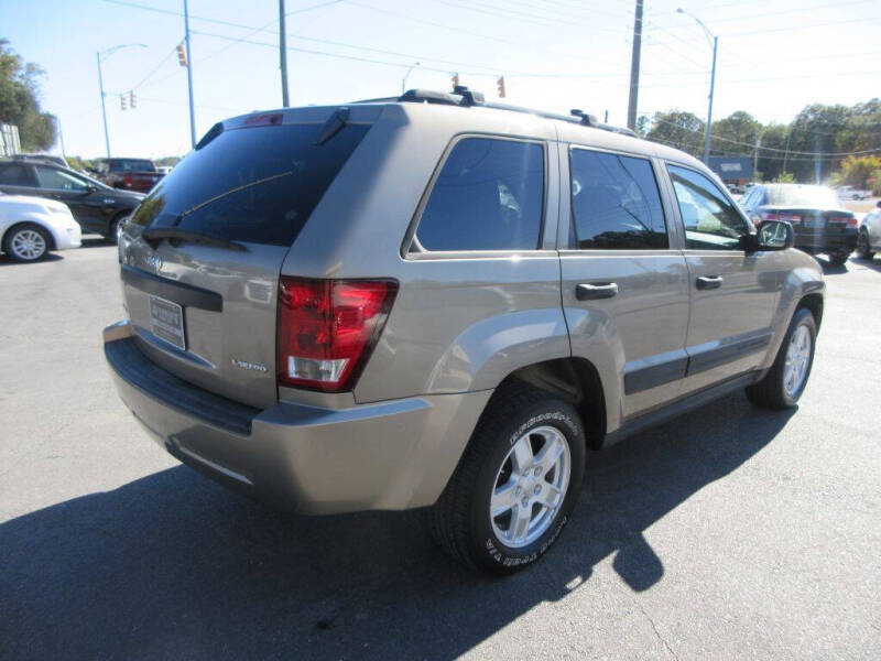 2005 Jeep Grand Cherokee null photo 4