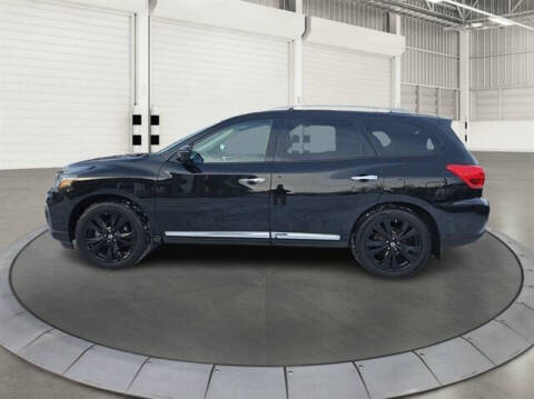 2017 Nissan Pathfinder Platinum