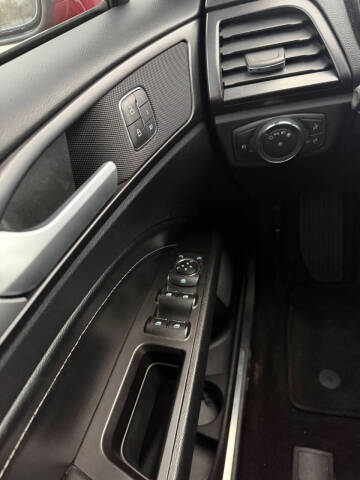 2020 Ford Fusion Titanium