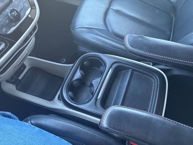 2020 Chrysler Pacifica Touring L