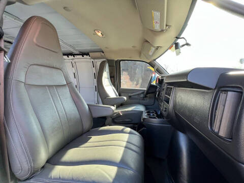 2020 Chevrolet Express 2500