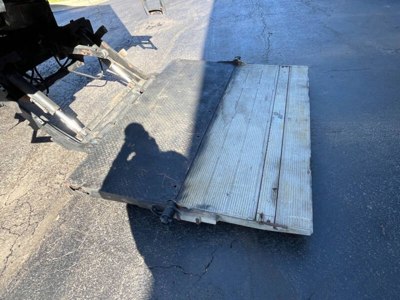 2015 Freightliner M2 106