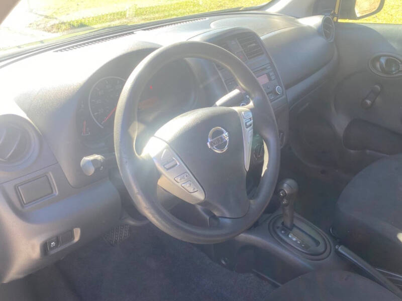 2015 Nissan Versa 1.6 S Plus