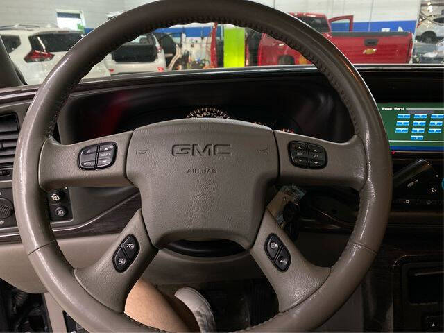 2003 GMC Yukon Denali