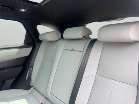 2026 Land Rover Range Rover Velar P400 Dynamic SE