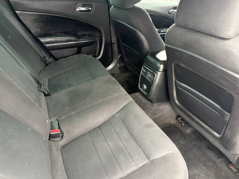 2013 Dodge Charger SE