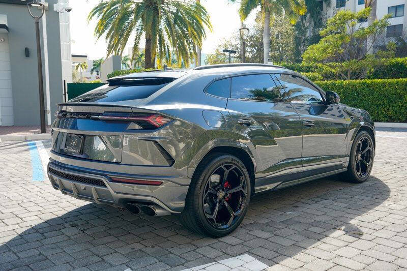 2019 Lamborghini Urus