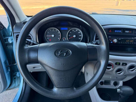 2010 Hyundai Accent GS