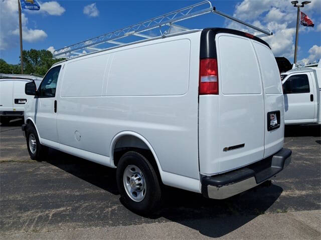 2025 Chevrolet Express 2500