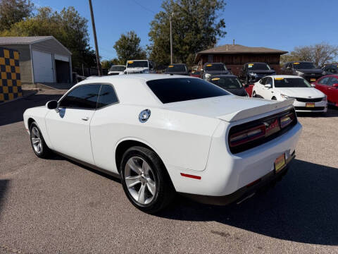 2021 Dodge Challenger SXT