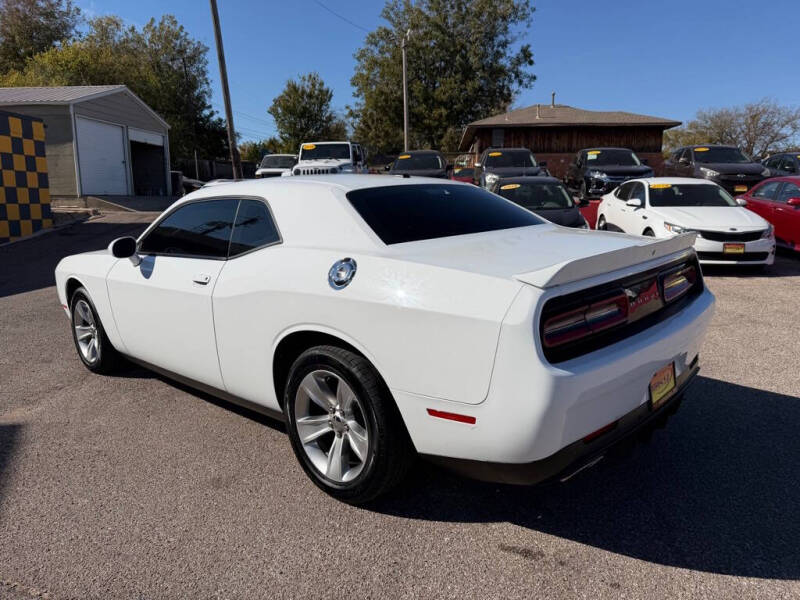 2021 Dodge Challenger SXT
