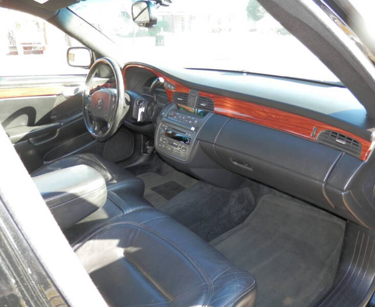 2003 Cadillac Limousine