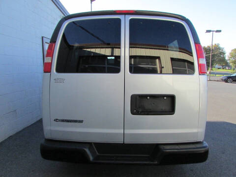 2017 Chevrolet Express LS 2500