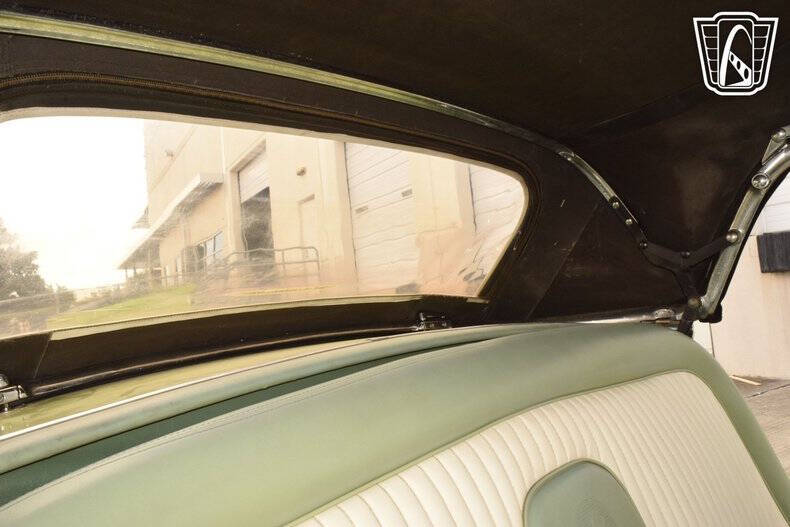 1956 Ford Thunderbird