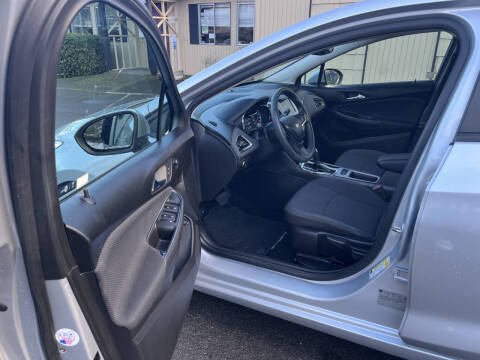 2017 Chevrolet Cruze LS Auto