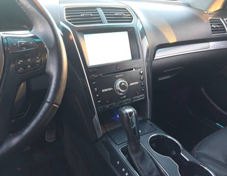 2016 Ford Explorer Sport