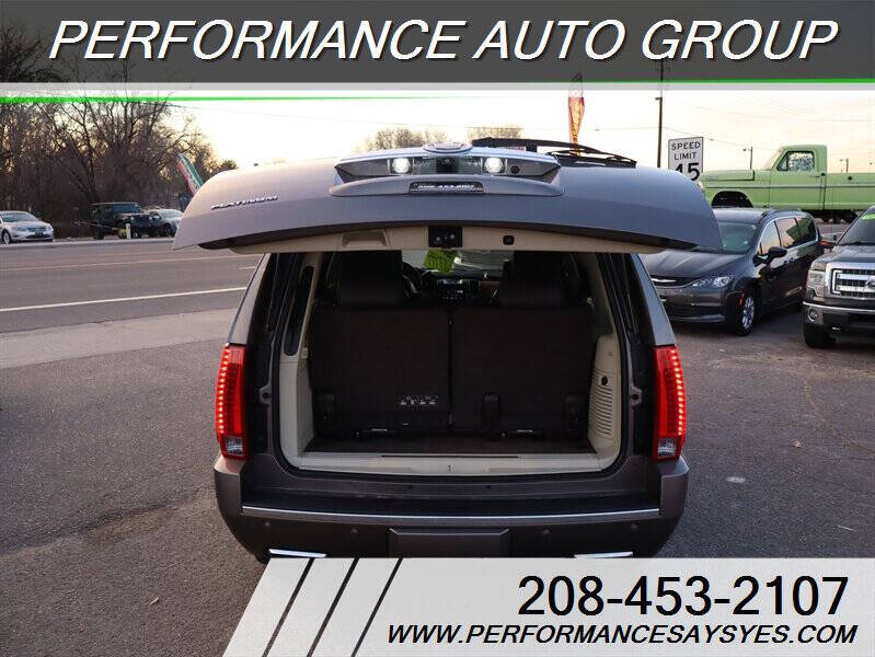 2013 Cadillac Escalade Platinum Edition