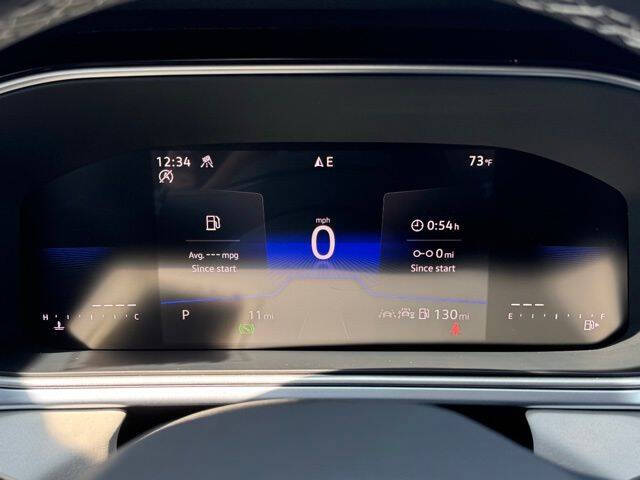 2025 Volkswagen Taos SE 4Motion