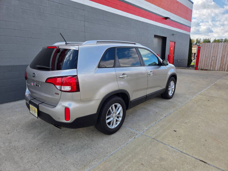 2015 Kia Sorento LX
