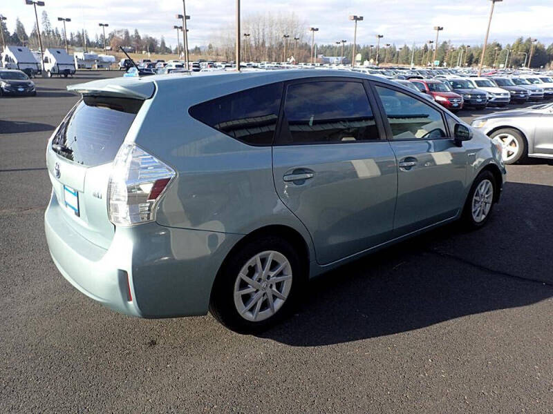 2013 Toyota Prius v