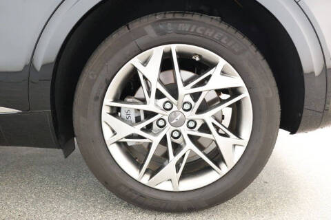 2024 Genesis GV70 2.5T Standard