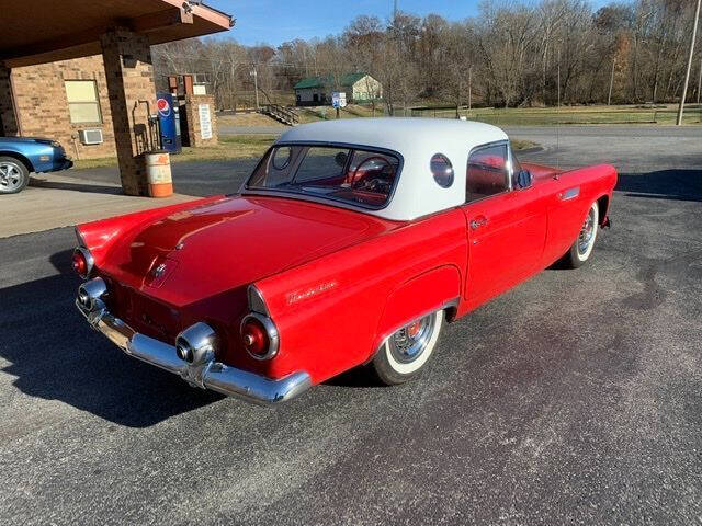 1956 Ford Thunderbird