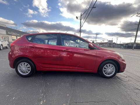 2012 Hyundai Accent GS