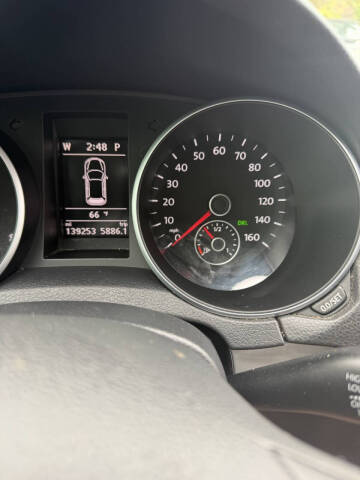 2013 Volkswagen Golf 2.5L PZEV