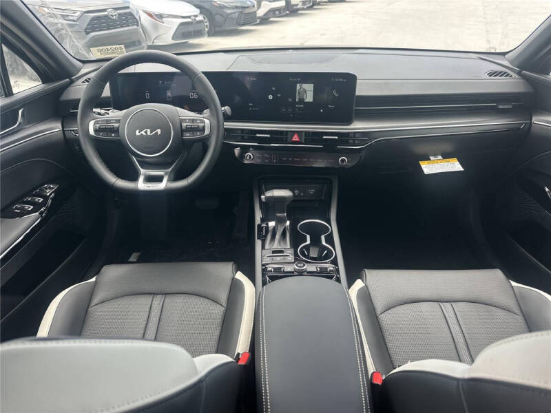 2026 Kia K5