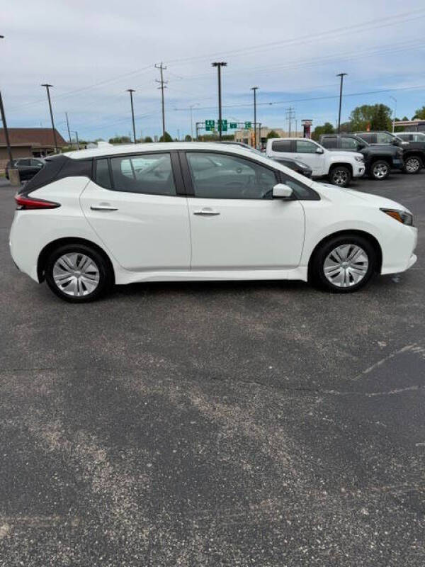 2023 Nissan LEAF S