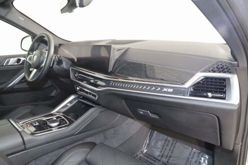 2024 BMW X6 xDrive40i