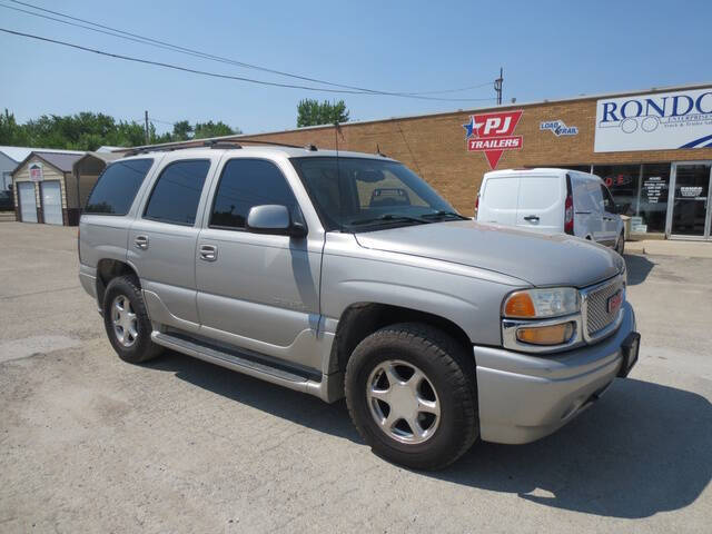 Used 2005 GMC Yukon Denali with VIN 1GKEK63UX5J142802 for sale in Sycamore, IL