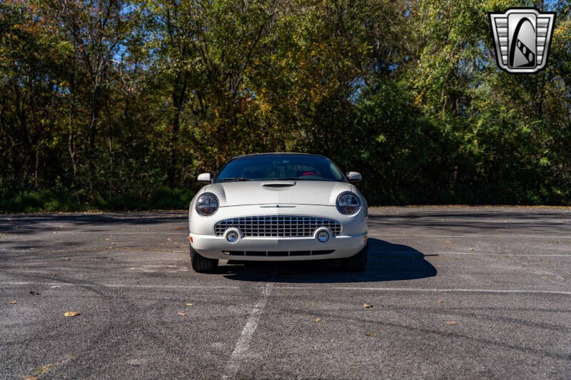 2002 Ford Thunderbird Deluxe