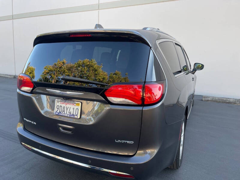 2020 Chrysler Pacifica Limited