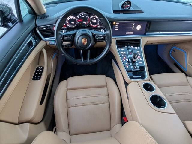 2023 Porsche Panamera