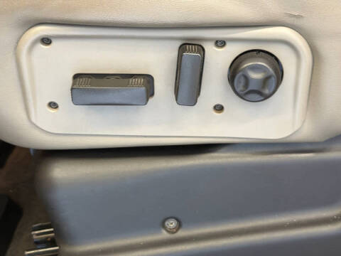 2004 HUMMER H2