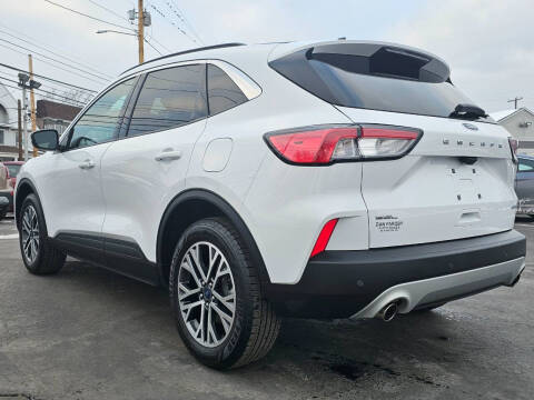 2020 Ford Escape SEL