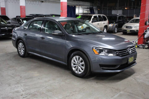 2013 Volkswagen Passat Wolfsburg Edition