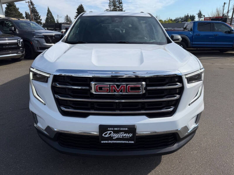 2024 GMC Acadia Elevation