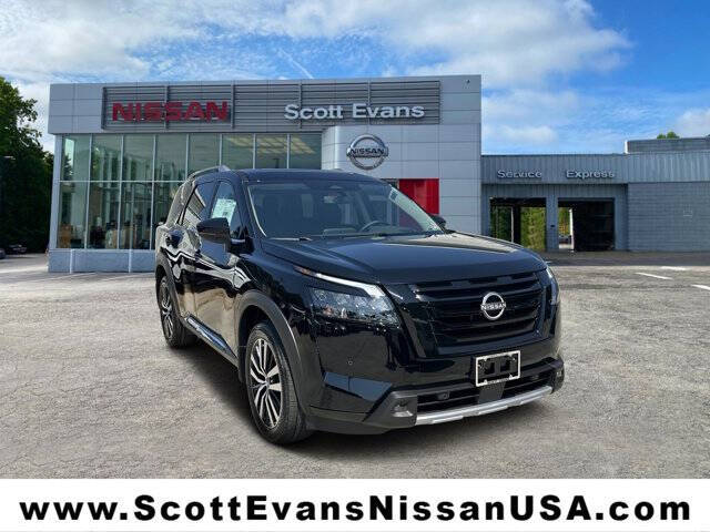 2025 Nissan Pathfinder Platinum's photo