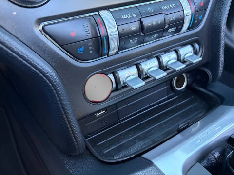 2022 Ford Mustang EcoBoost Premium