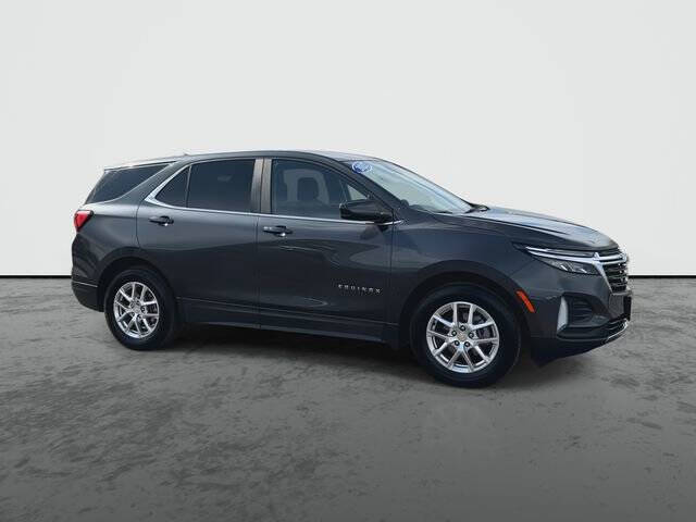 Used 2022 Chevrolet Equinox LT with VIN 3GNAXKEV0NS201159 for sale in Council Bluffs, IA