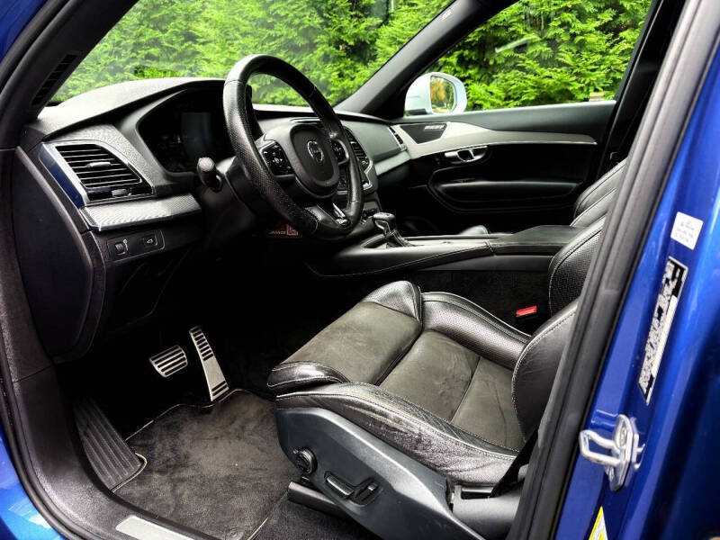 2016 Volvo XC90 T6 R-Design