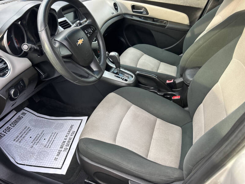 2012 Chevrolet Cruze LS