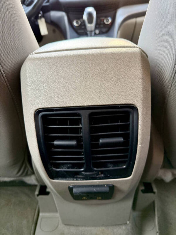 2013 Ford C-MAX Hybrid SE