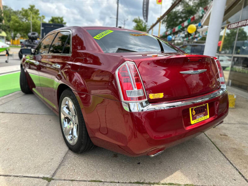 2013 Chrysler 300 C photo 10