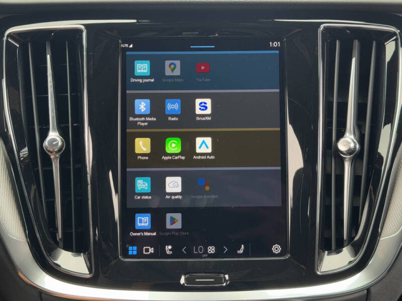 2024 Volvo S60 B5 Plus Black Edition