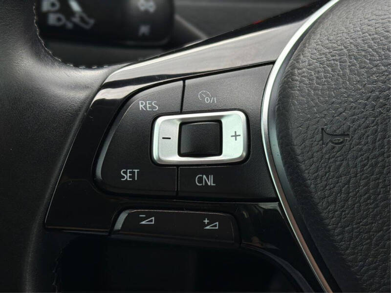 2016 Volkswagen e-Golf SE
