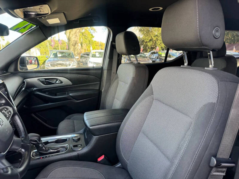 2024 Chevrolet Traverse Limited LT Cloth