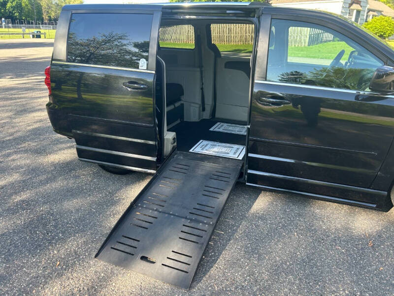 2012 Dodge Grand Caravan Crew